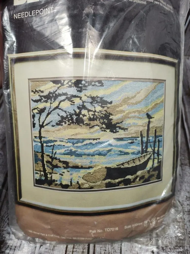 1985 Bernat WN7016 Storm Tide Needlepoint Kit 16"x20" Frame 1985 New Sealed - Picture 3 of 6